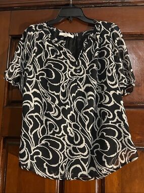 LOFT Black & Cream Swirl-Print Short Sleeve Blouse
